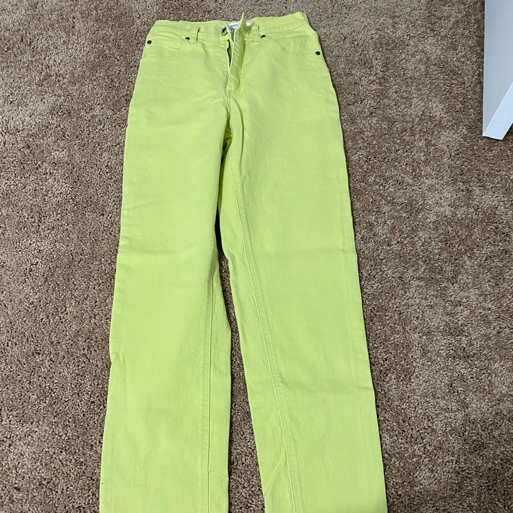 Women’s neon green skinny jeans